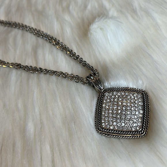 Dual sided statement necklace - Picture 4 of 9